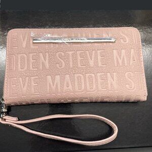 STEVE MADDEN WRISTLET WALLET CASE & SCARF GIFT SET